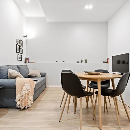 Piazza Maggiore White Apartment โบโลญญา ภายนอก รูปภาพ