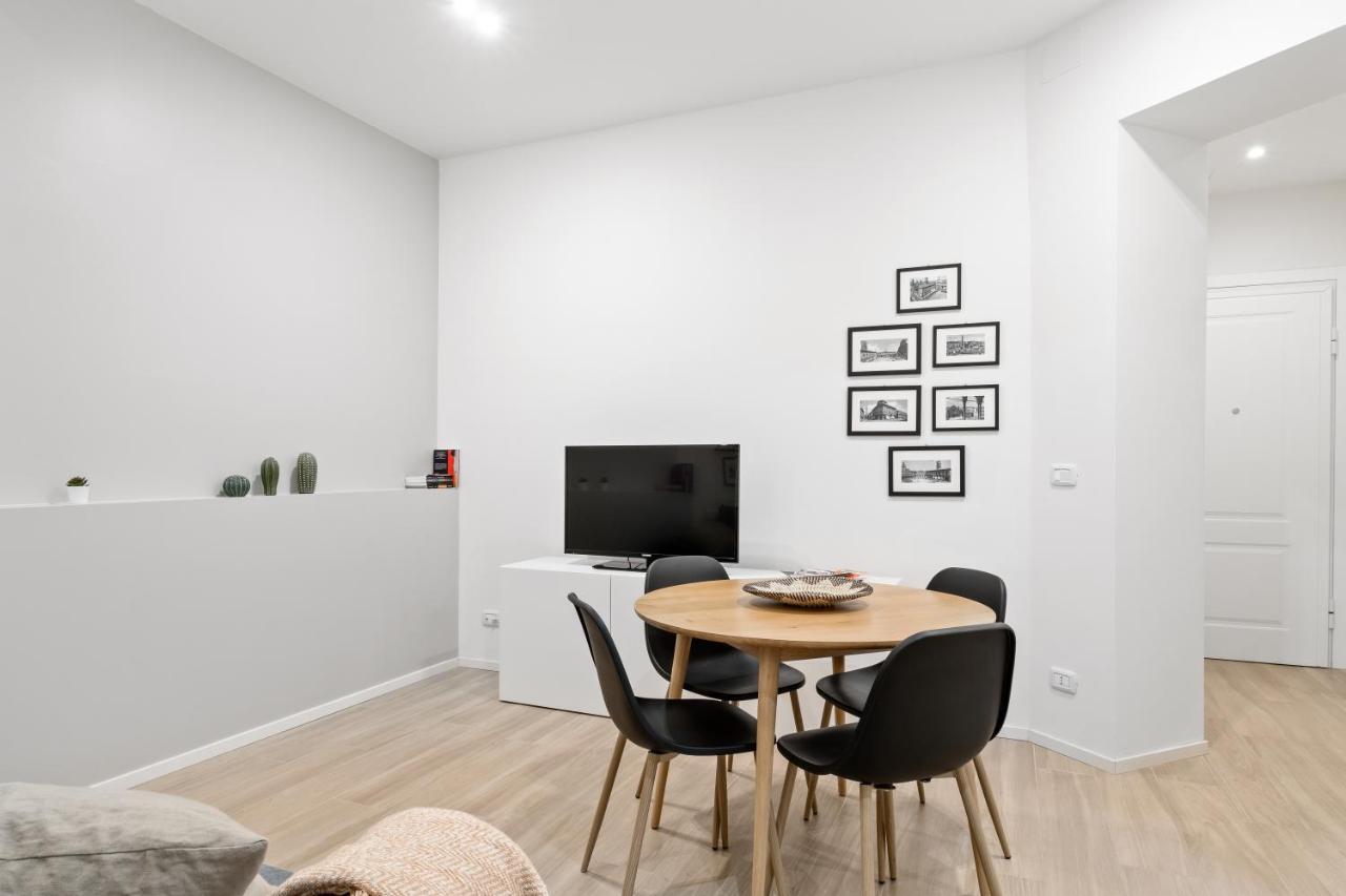 Piazza Maggiore White Apartment โบโลญญา ภายนอก รูปภาพ